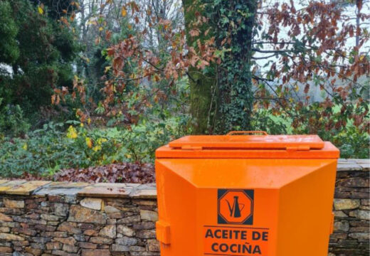 O Concello de Frades instala contedores de recollida de aceite usado de cociña en todas as parroquias do municipio